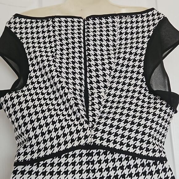 Guess Women's Houndstooth 2 Piece Matching Top & Midi Skirt Medium Black & White - Picture 4 of 16